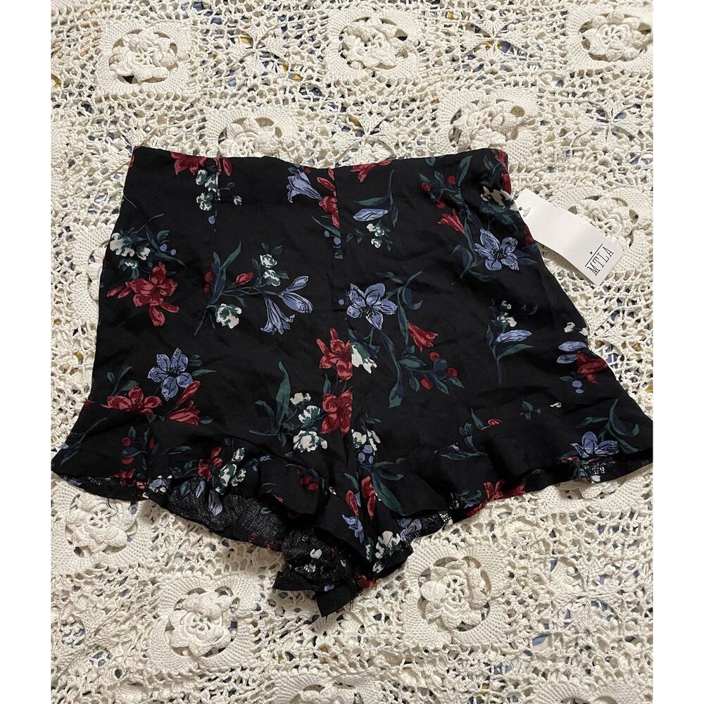 Mtla Black Floral Shorts Size XS Emi Short NWT
